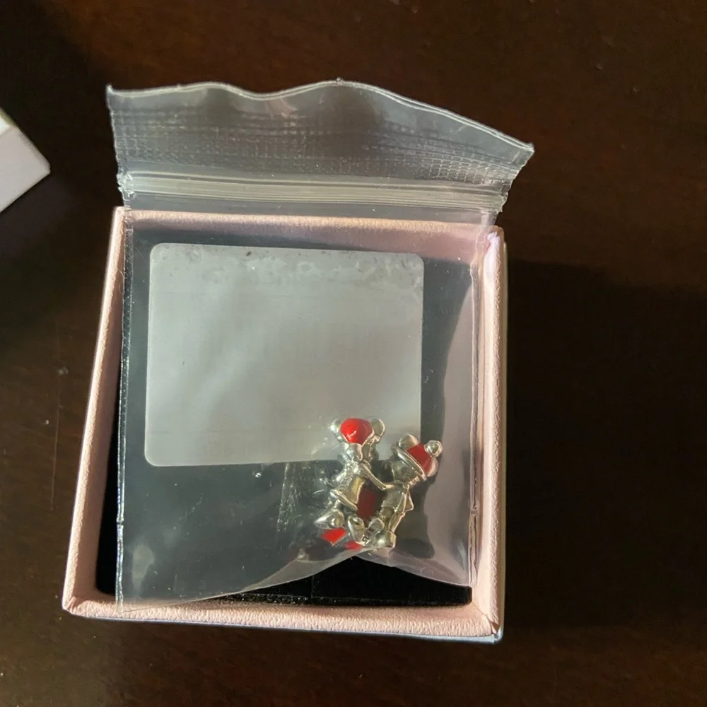 Pandora Disney Mickey Mouse and Minnie Mouse Present Charm - Picture 3 of 4
